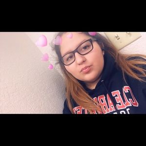 Meet your Posher, Gabriela